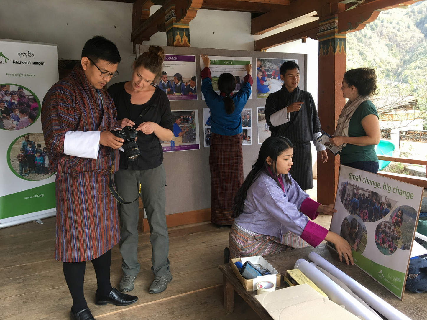 Volunteers helping with a campaign event of Nazhoen Lamtoen - placeholder